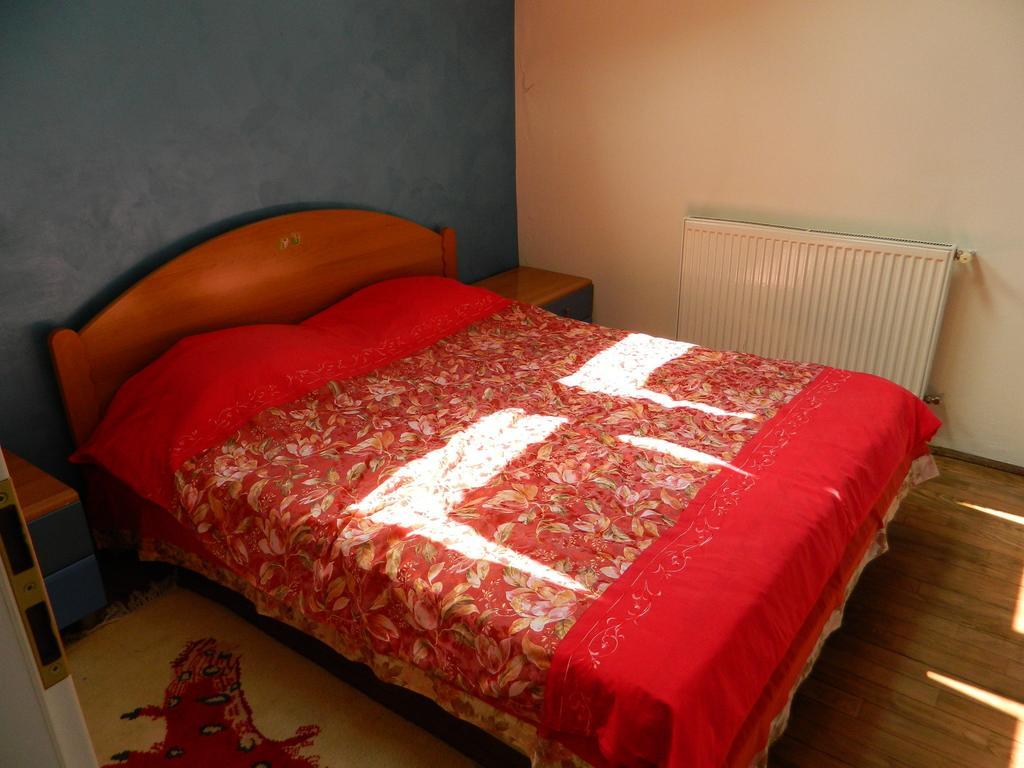 Cazare Vio Hotel Kolozsvár Kültér fotó