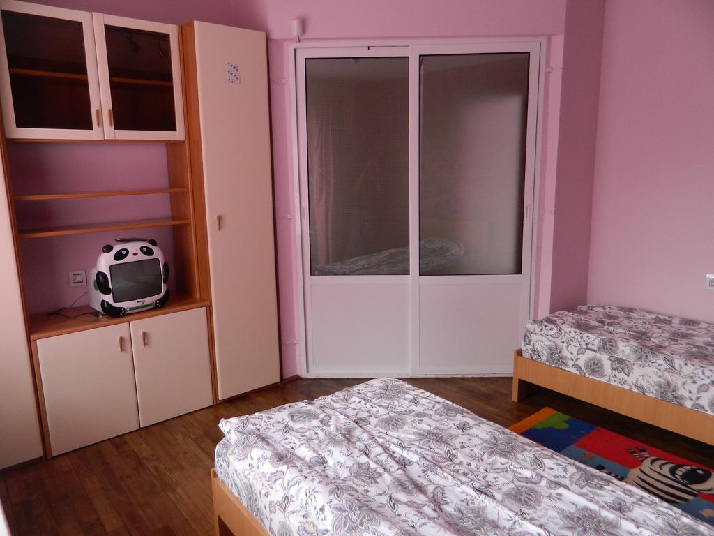 Cazare Vio Hotel Kolozsvár Szoba fotó