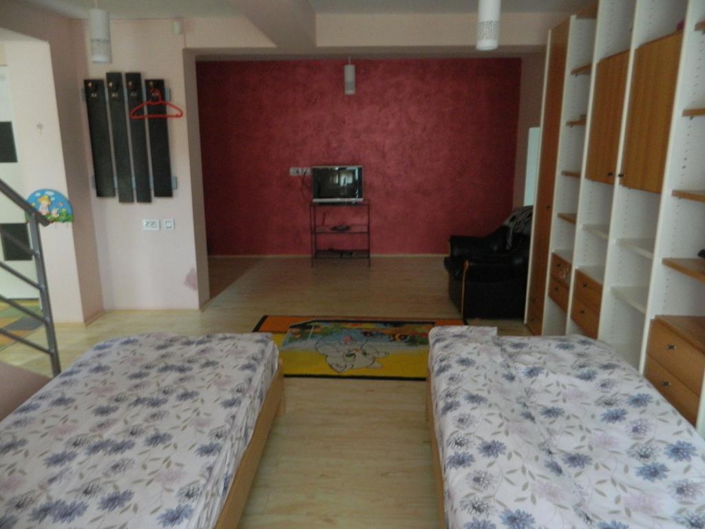 Cazare Vio Hotel Kolozsvár Kültér fotó