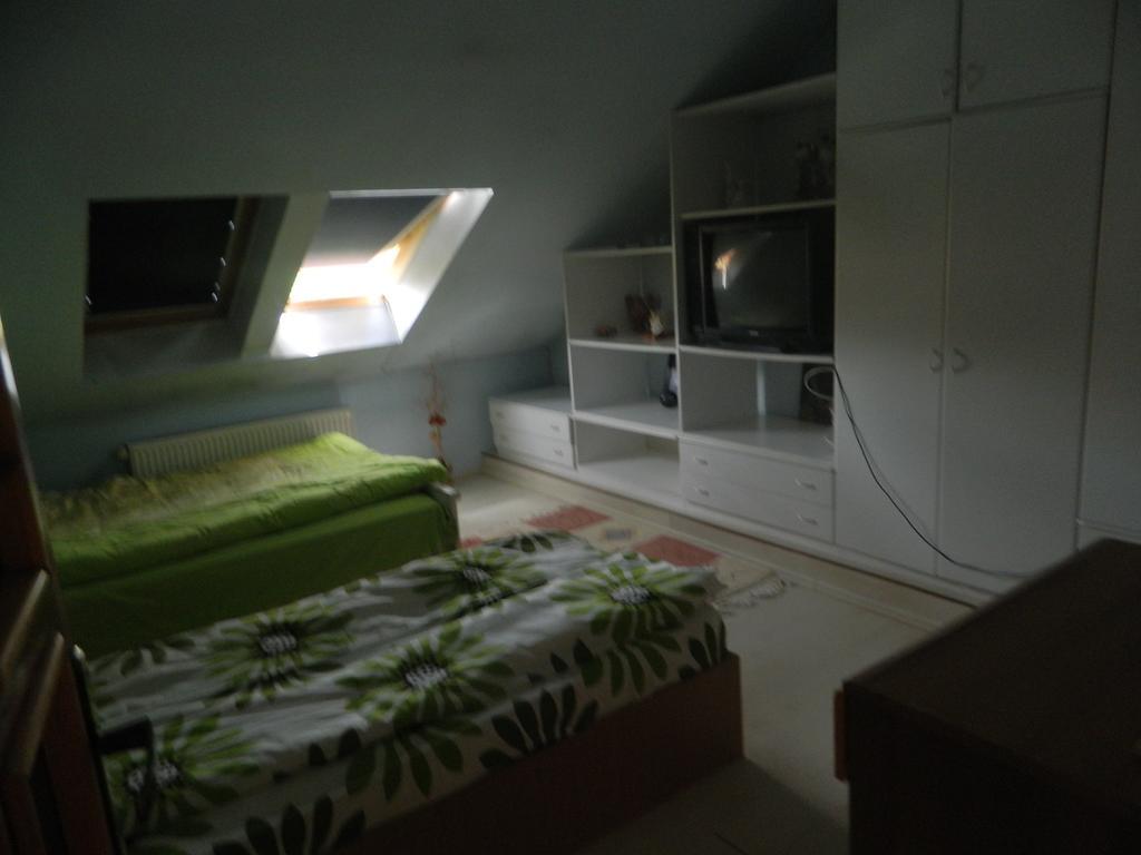 Cazare Vio Hotel Kolozsvár Kültér fotó